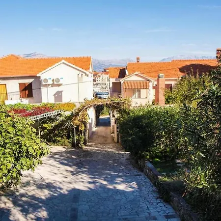 Karampija Apartamento *