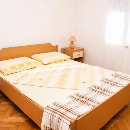 Apartamento Karampija Postira